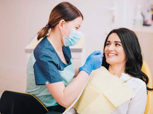 Remoção do Aparelho Dentário Remoção do Aparelho Dentário